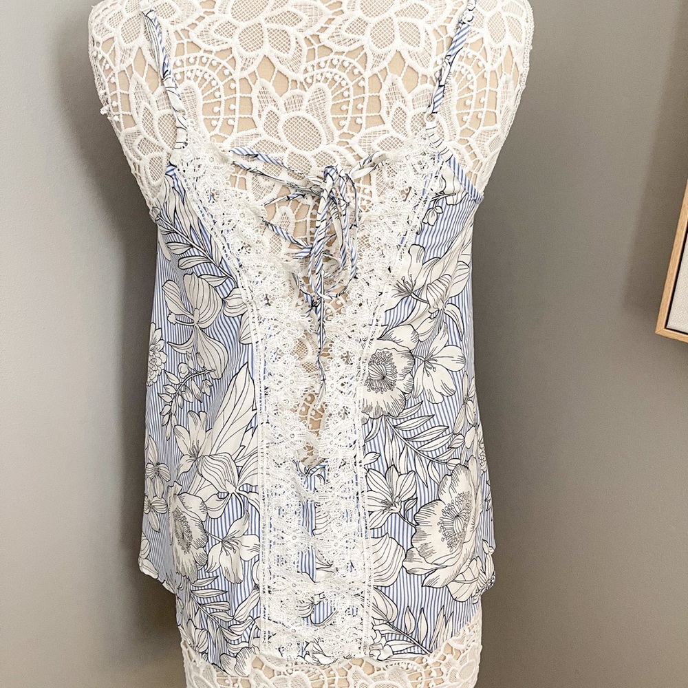 Spring Floral Tank - Picture 3 of 5